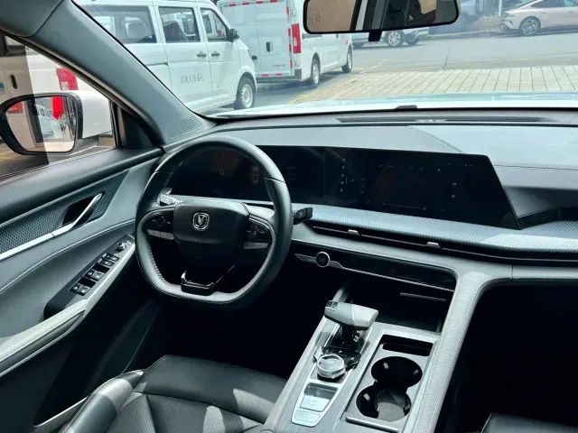 Changan CS75 Plus — Фото автомобиля 11