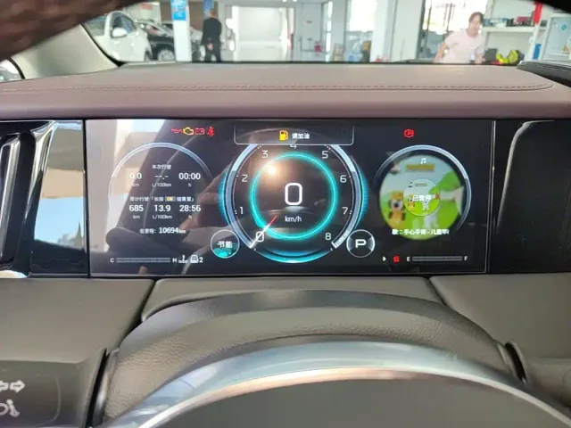 GAC Trumpchi M8 — Фото автомобиля 11