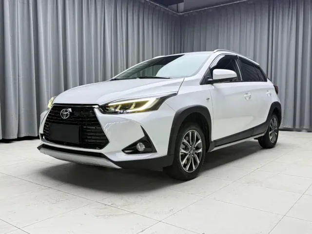 Фотография автомобиля — Toyota YARiS L Zhi Xuan