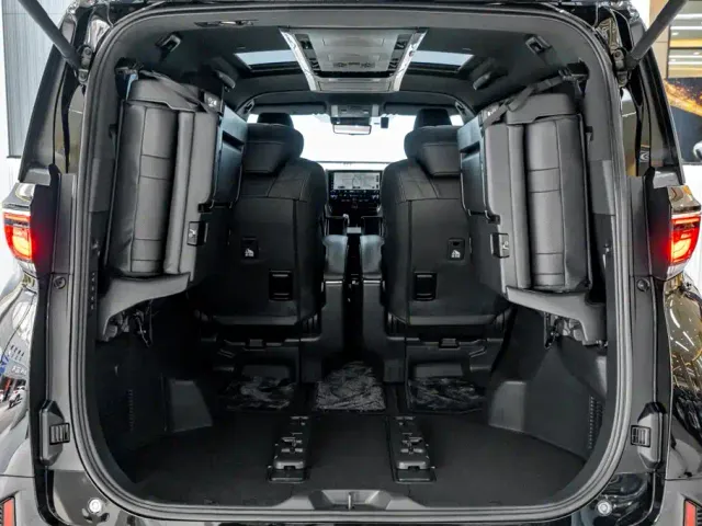 Toyota Vellfire — Фото автомобиля 12