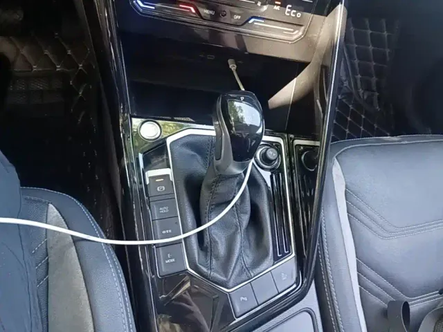 Volkswagen Tayron GTE Plug-in Hybrid — Фото автомобиля 9