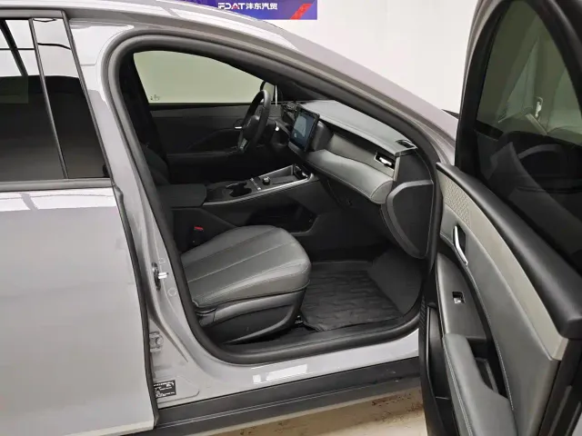 BYD Qin PLUS — Фото автомобиля 11