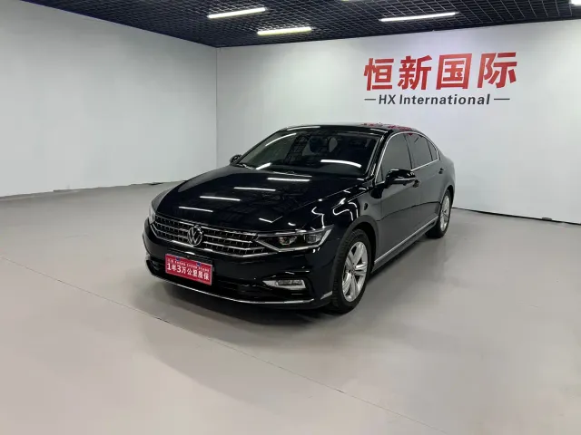 Фотография автомобиля — Volkswagen Magotan