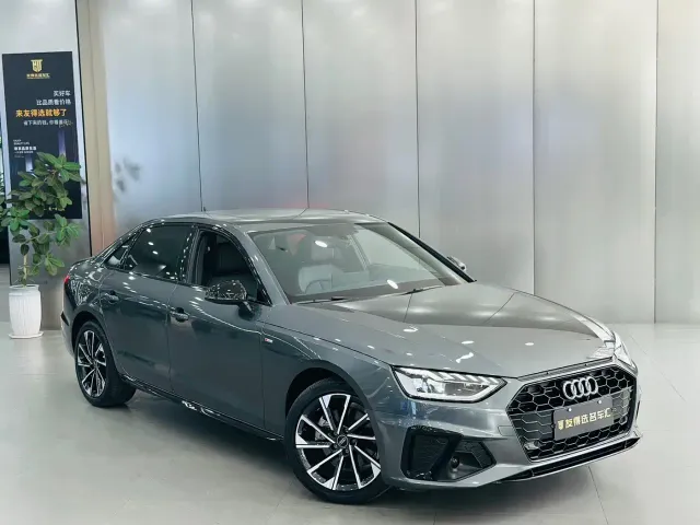 Audi A4L — Фото автомобиля 3