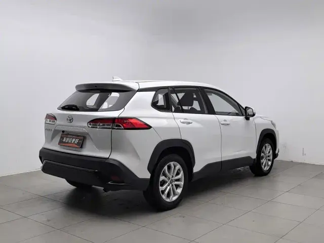 Toyota Frontlander — Фото автомобиля 2