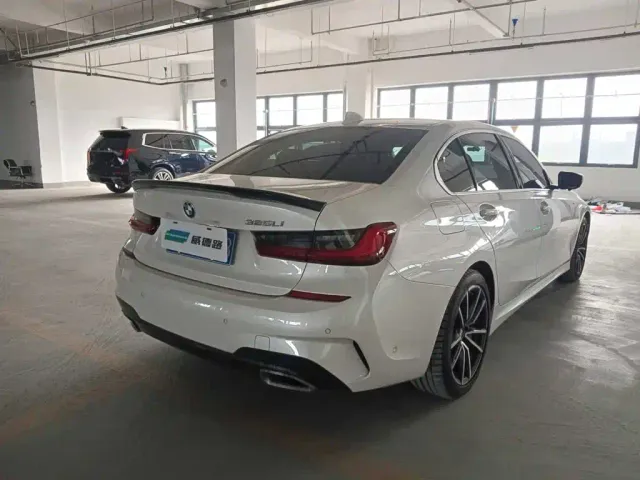 BMW 3 Series — Фото автомобиля 6