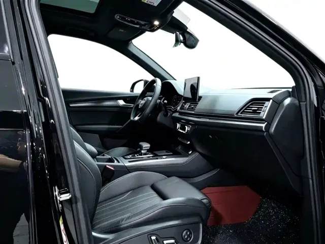 Audi Q5L — Фото автомобиля 7