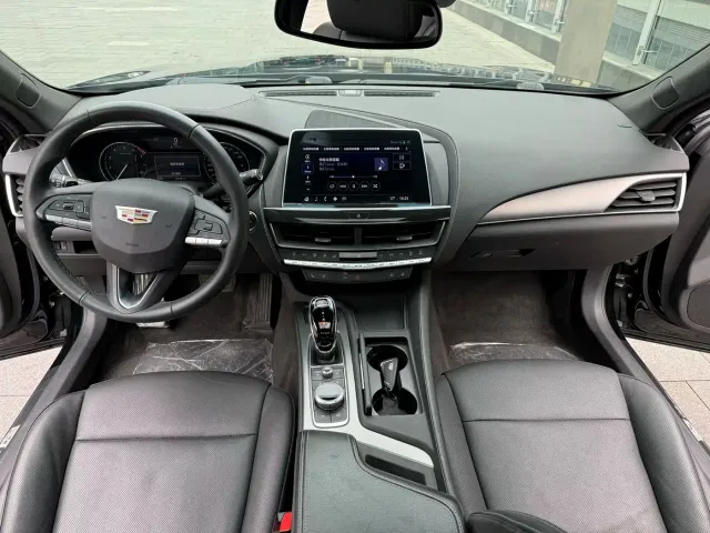Cadillac CT5 — Фото автомобиля 7