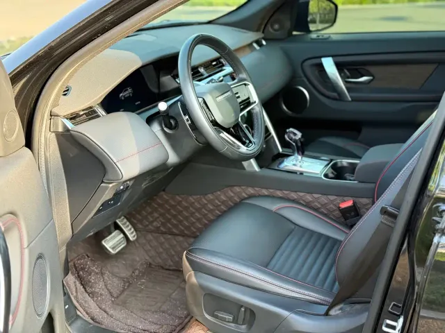 Land Rover Discovery Sport — Фото автомобиля 7