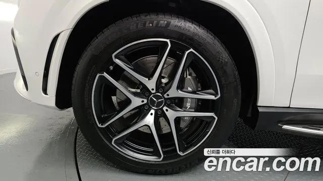 Mercedes-Benz GLE-Class — Фото автомобиля 5