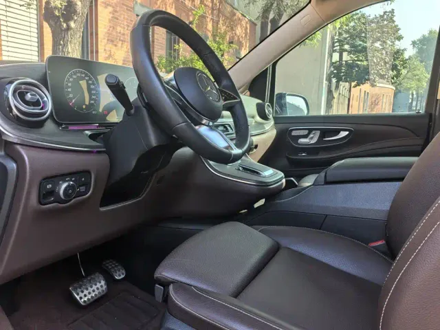 Mercedes-Benz V-Class — Фото автомобиля 5