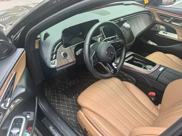 Mercedes-Benz E-Class — Фото автомобиля 5