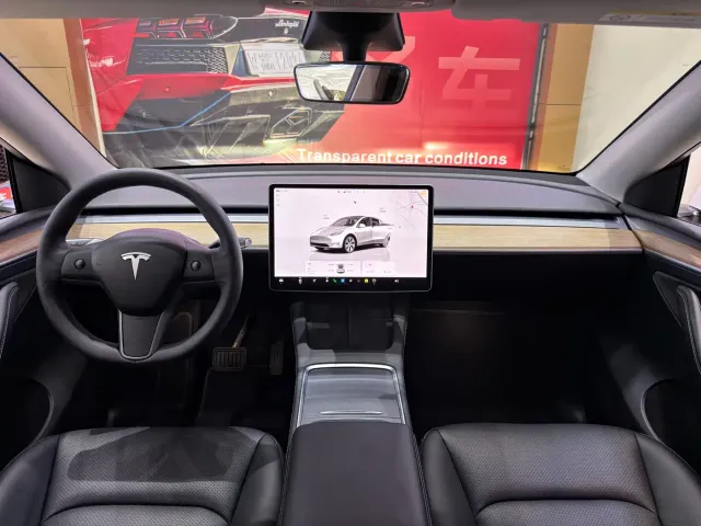Tesla Model Y — Фото автомобиля 7