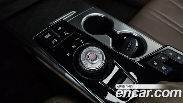 Kia K8 Hybrid — Фото автомобиля 9
