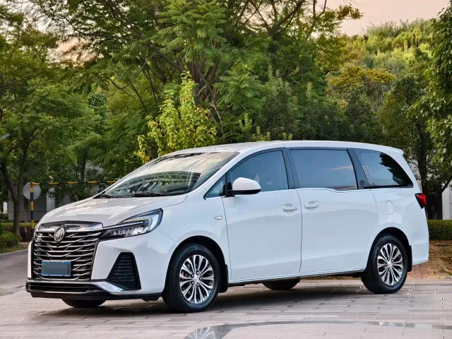 Фотография автомобиля — Buick GL8