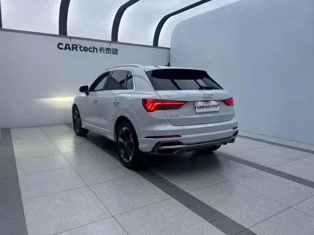 Audi Q3 — Фото автомобиля 5