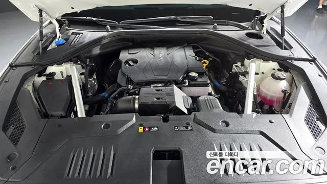 Genesis GV70 2.5T Бензин AWD — Фото автомобиля 5