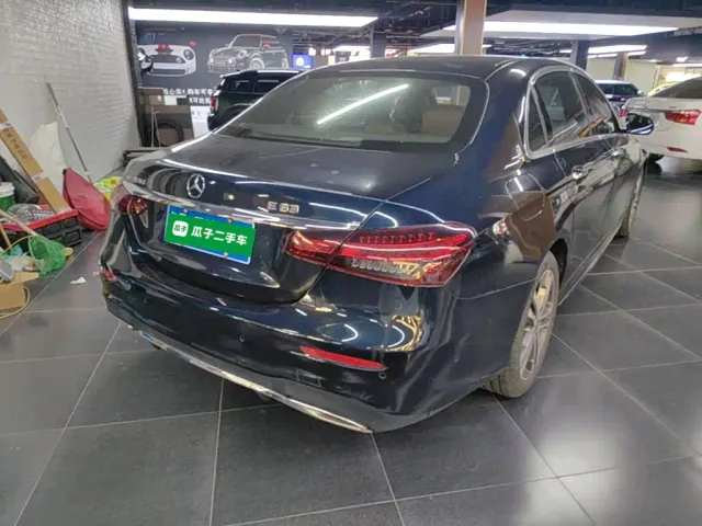 Mercedes-Benz E-Class — Фото автомобиля 6