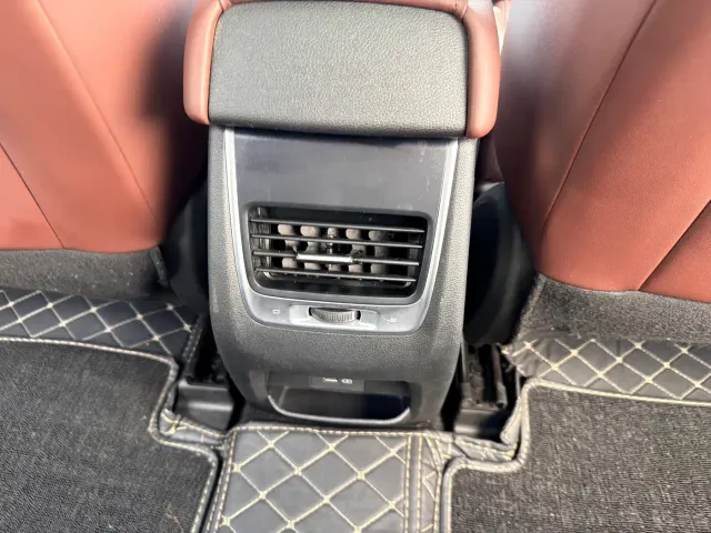 Geely Boyue — Фото автомобиля 15