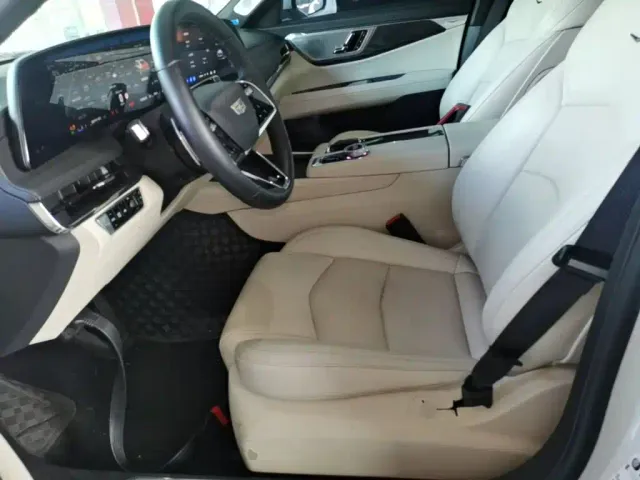 Cadillac CT6 — Фото автомобиля 14