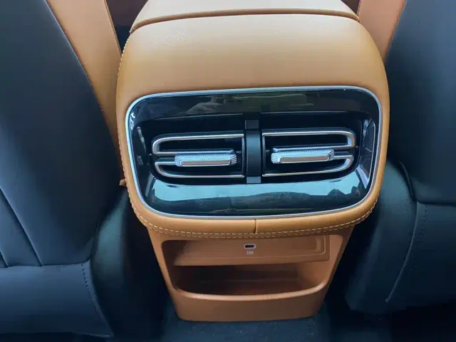 Geely Galaxy M7 — Фото автомобиля 28