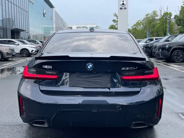 BMW 3 Series — Фото автомобиля 16
