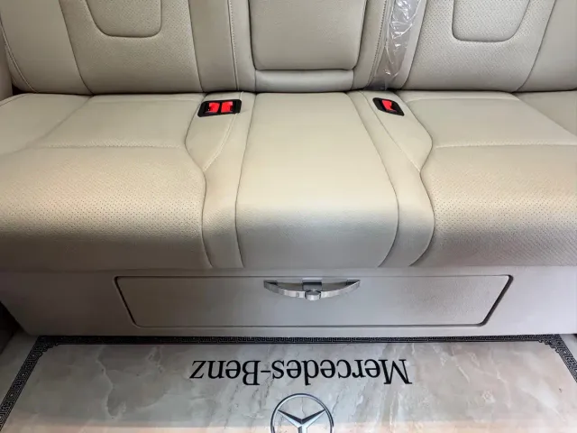 Mercedes-Benz V-Class — Фото автомобиля 13