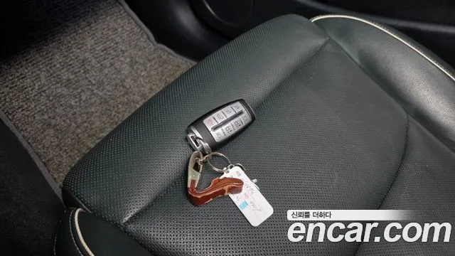 Genesis GV70 Electrified — Фото автомобиля 21