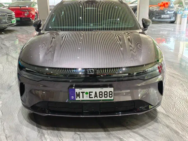 Zeekr 007 GT — Фото автомобиля 2