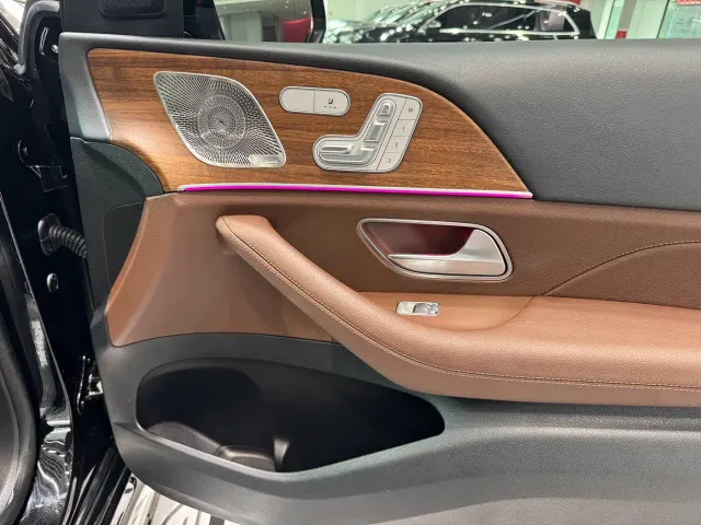Mercedes-Benz GLE-Class — Фото автомобиля 18