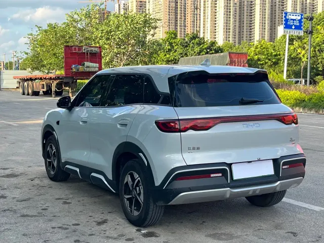 BYD Yuan UP — Фото автомобиля 3