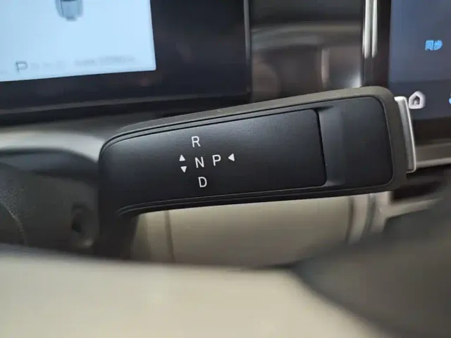 BYD FangChengBao Titanium 7 — Фото автомобиля 13