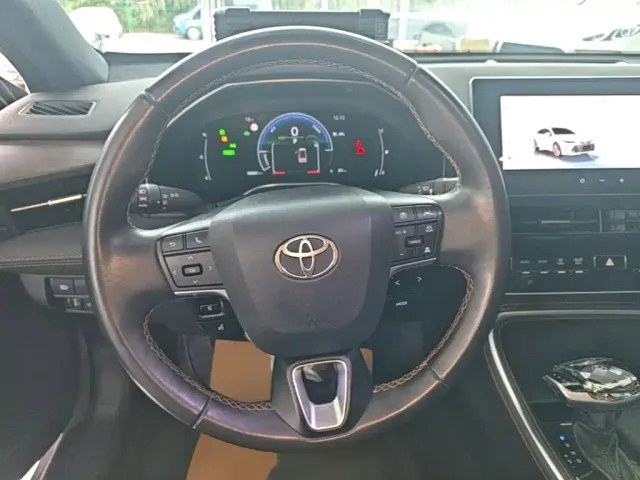 Toyota Avalon — Фото автомобиля 10