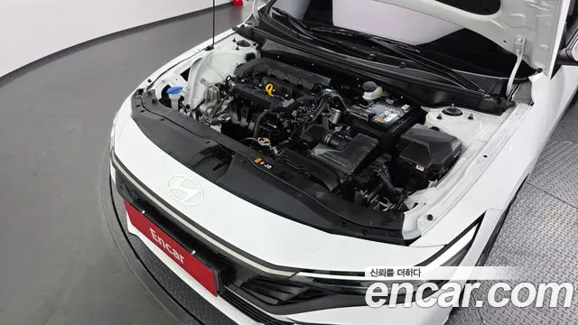 Hyundai Avante CN7 — Фото автомобиля 9