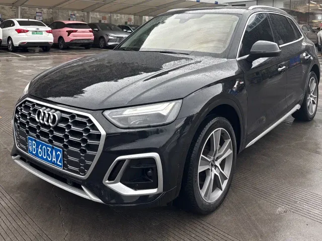 Фотография автомобиля — Audi Q5L