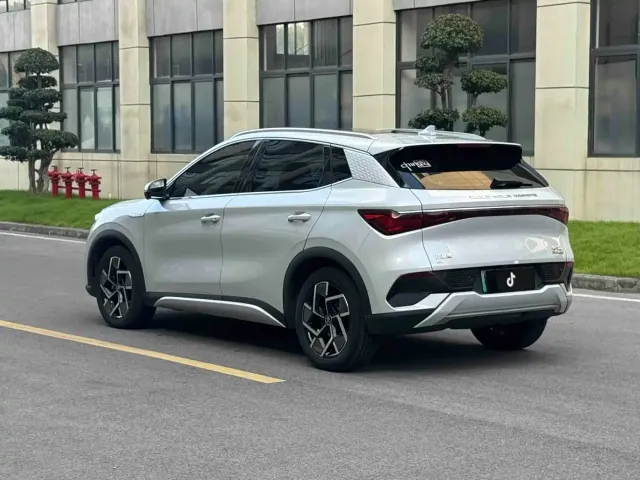 BYD Yuan PLUS — Фото автомобиля 6