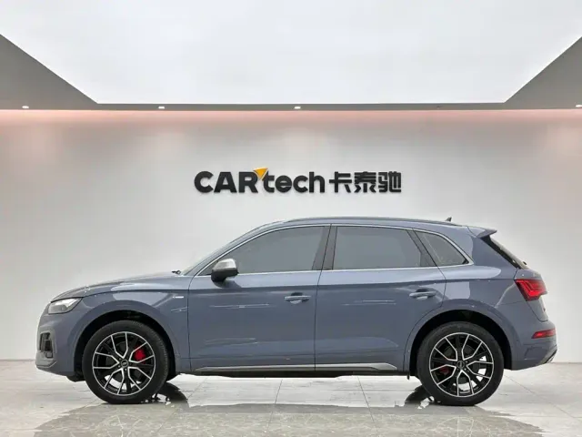 Audi Q5L — Фото автомобиля 2