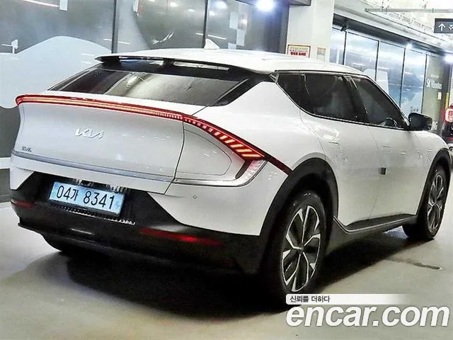 Kia EV6 — Фото автомобиля 4