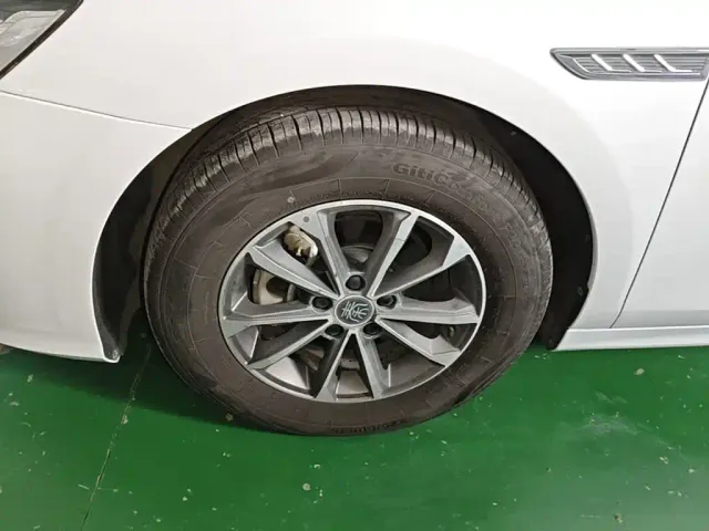BYD Qin PLUS — Фото автомобиля 22
