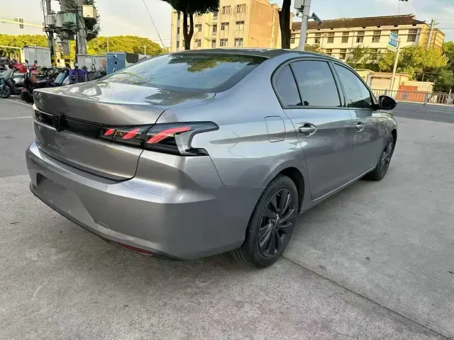 Peugeot 408 — Фото автомобиля 4
