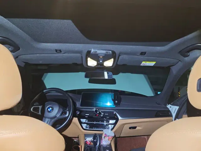 BMW 5 Series — Фото автомобиля 8