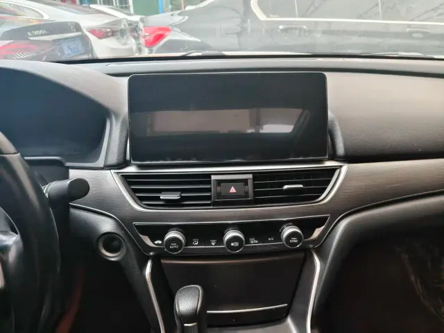 Honda Accord — Фото автомобиля 17