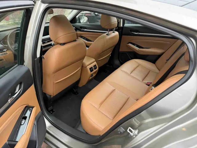 Nissan Teana — Фото автомобиля 4