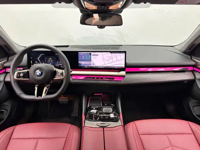 BMW 5 Series — Фото автомобиля 10