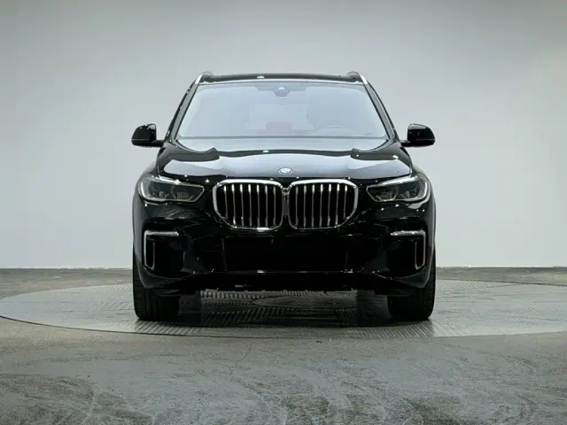 BMW X5 — Фото автомобиля 2