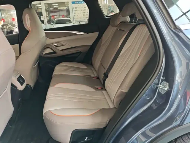 BYD Song Pro — Фото автомобиля 16