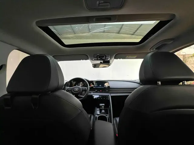 Hyundai Elantra — Фото автомобиля 18