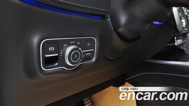 Mercedes-Benz G-Class — Фото автомобиля 25