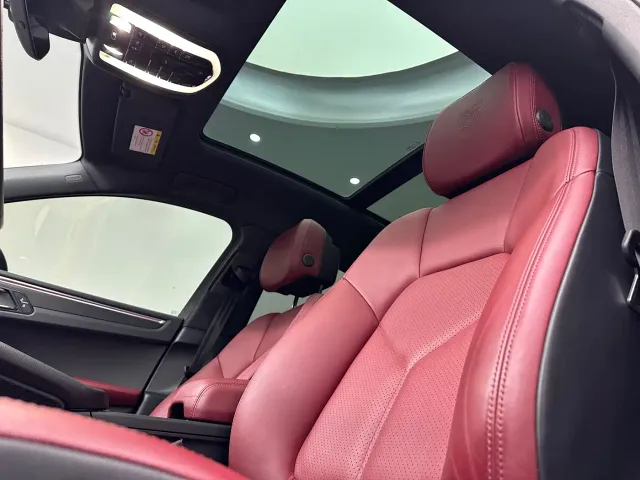 Porsche Macan — Фото автомобиля 14