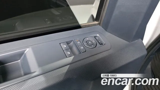 Kia PV5 — Фото автомобиля 30
